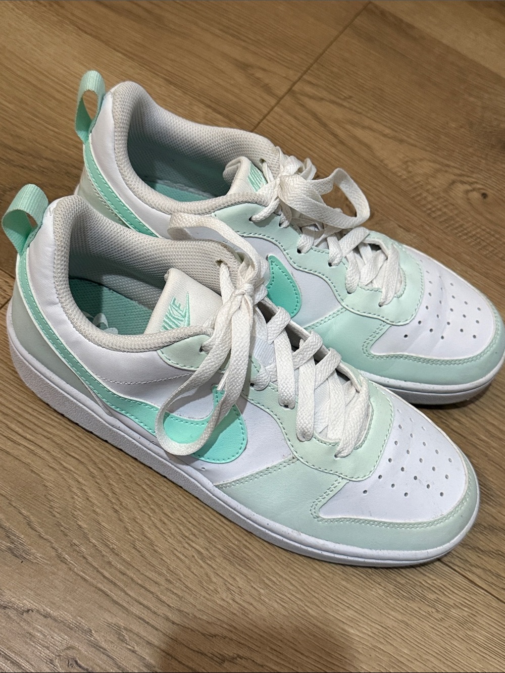 Nike Kids Court Borough Mint Green & White Low-Top Sneakers